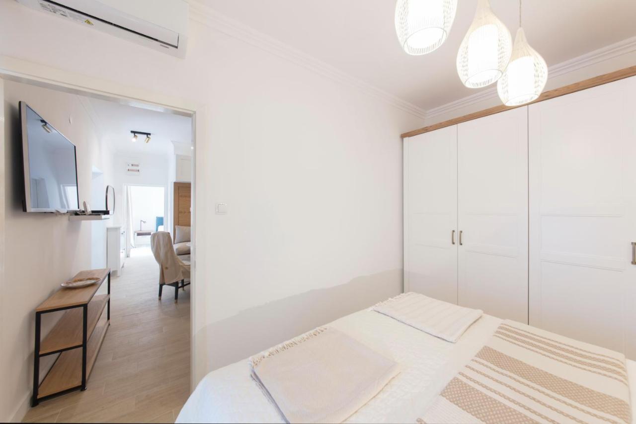 Spring Apartment *