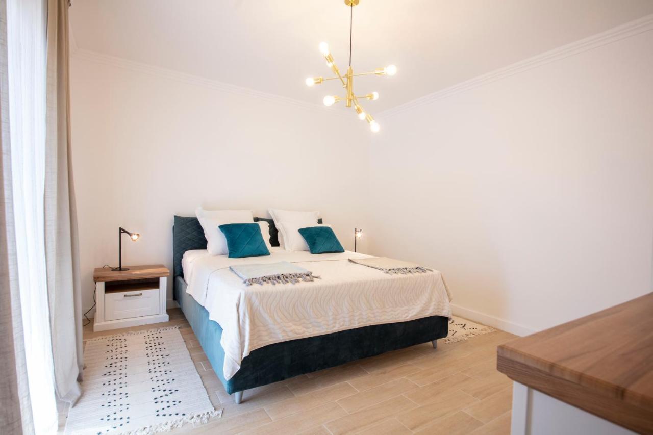 Spring Apartment *